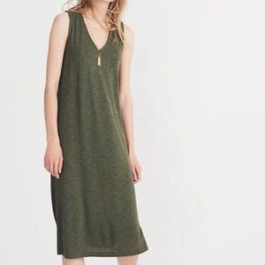Madewell Dresses - Madewell V Neck Jersey Midi Dress in Forest Green Madewell Dresses - Madewell V Neck Jersey Midi Dress in Forest Green